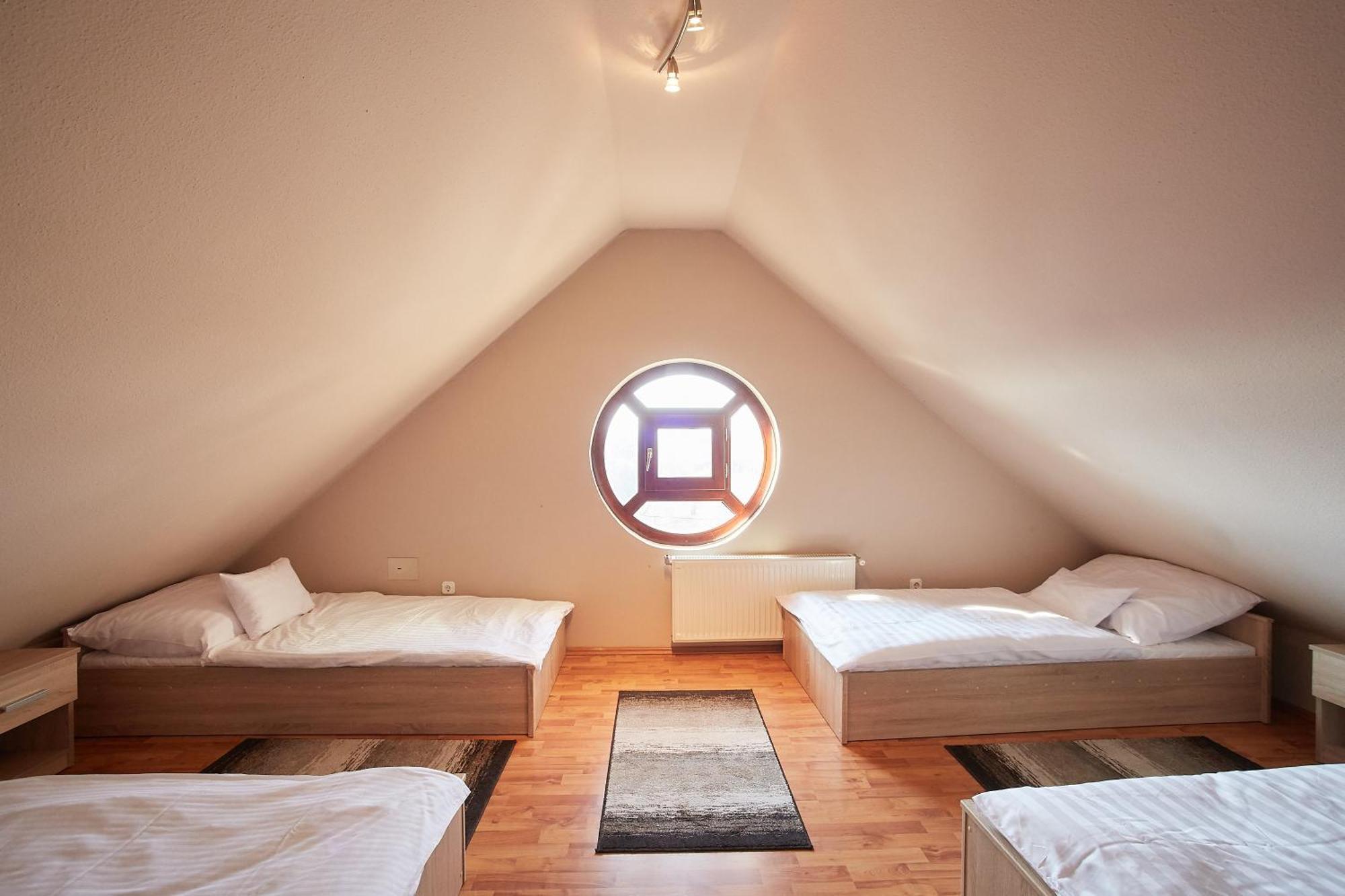 Апартаменты Lujza Apartman Goedoello Экстерьер фото