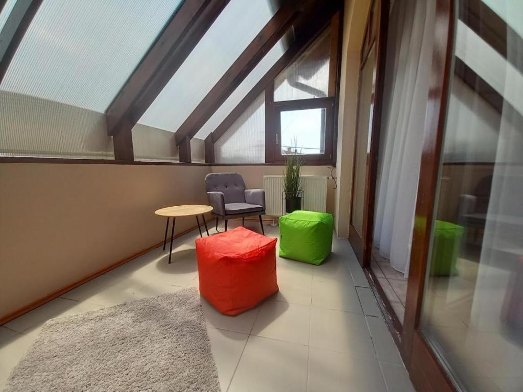 Апартаменты Lujza Apartman Goedoello Экстерьер фото